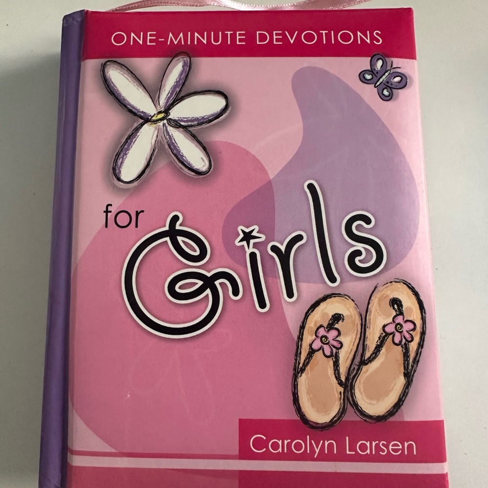 One-Minute Devotions for Girls Book